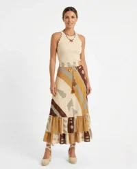 model top falda tierra1