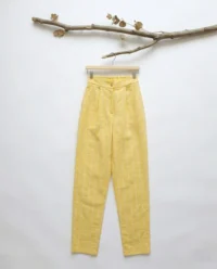 pantalon amarillo rayas blancas